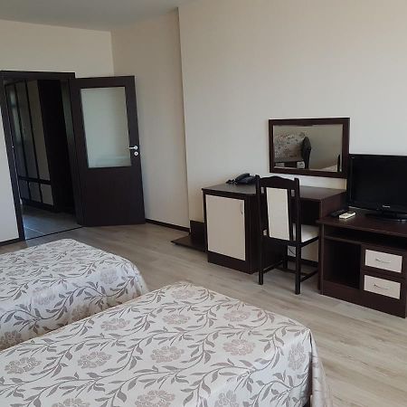 Family Hotel Venera Kavarna ภายนอก รูปภาพ