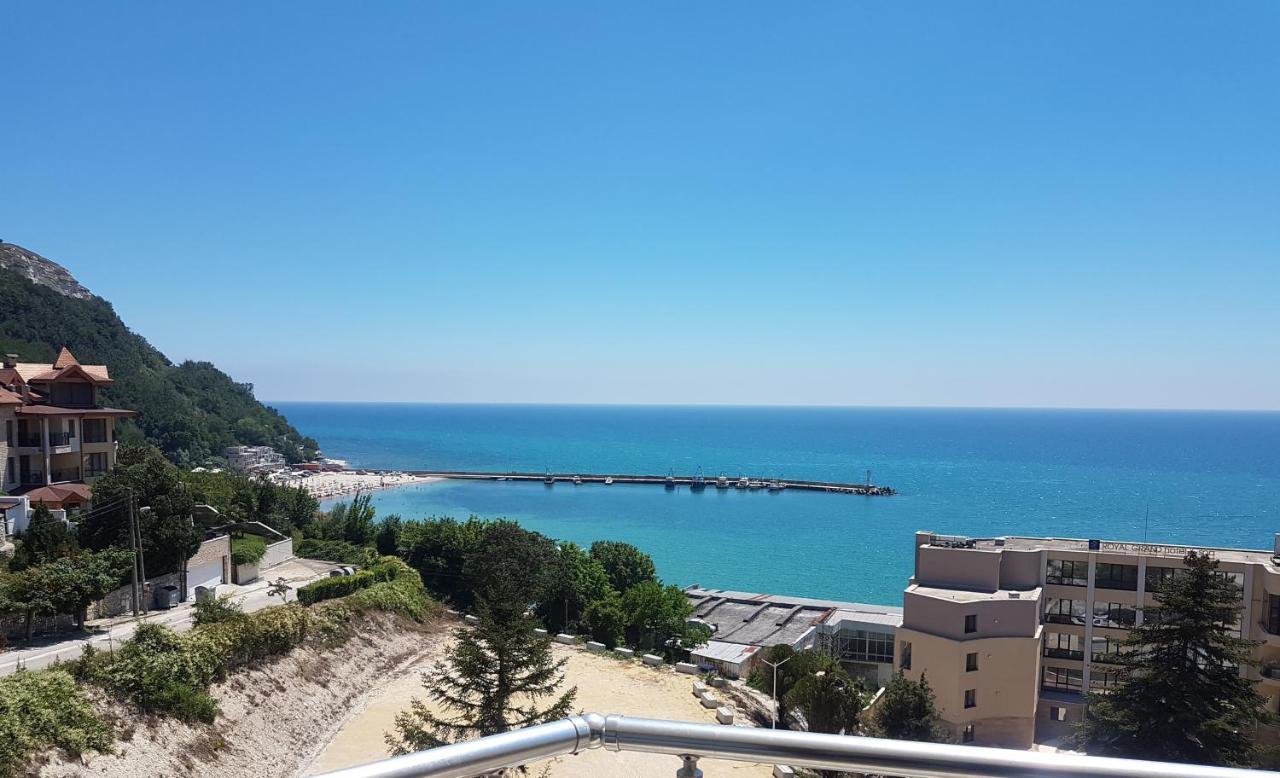 Family Hotel Venera Kavarna ภายนอก รูปภาพ
